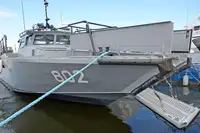 Marine- / militaire schepen te koop