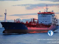 Olie-/chemikaliëntanker te koop