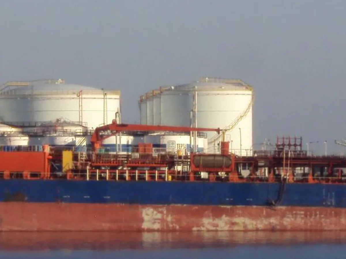 Olie-/chemikaliëntanker te koop
