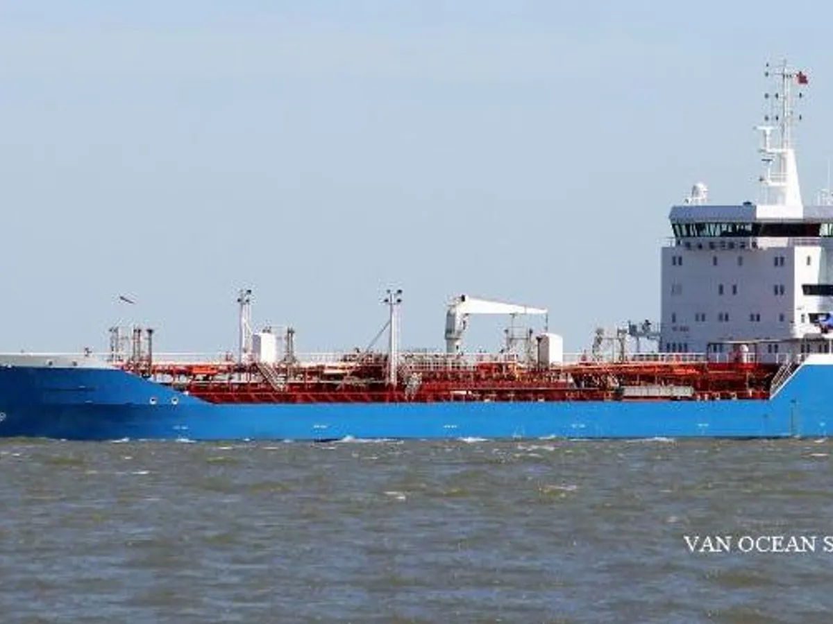 Olie-/chemikaliëntanker te koop