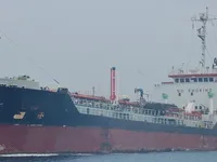Olie-/chemikaliëntanker te koop