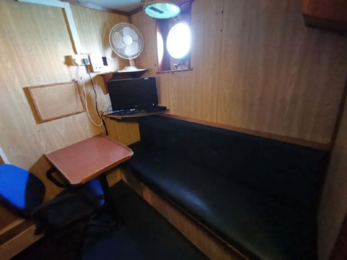 Bevoorradingsschip te koop