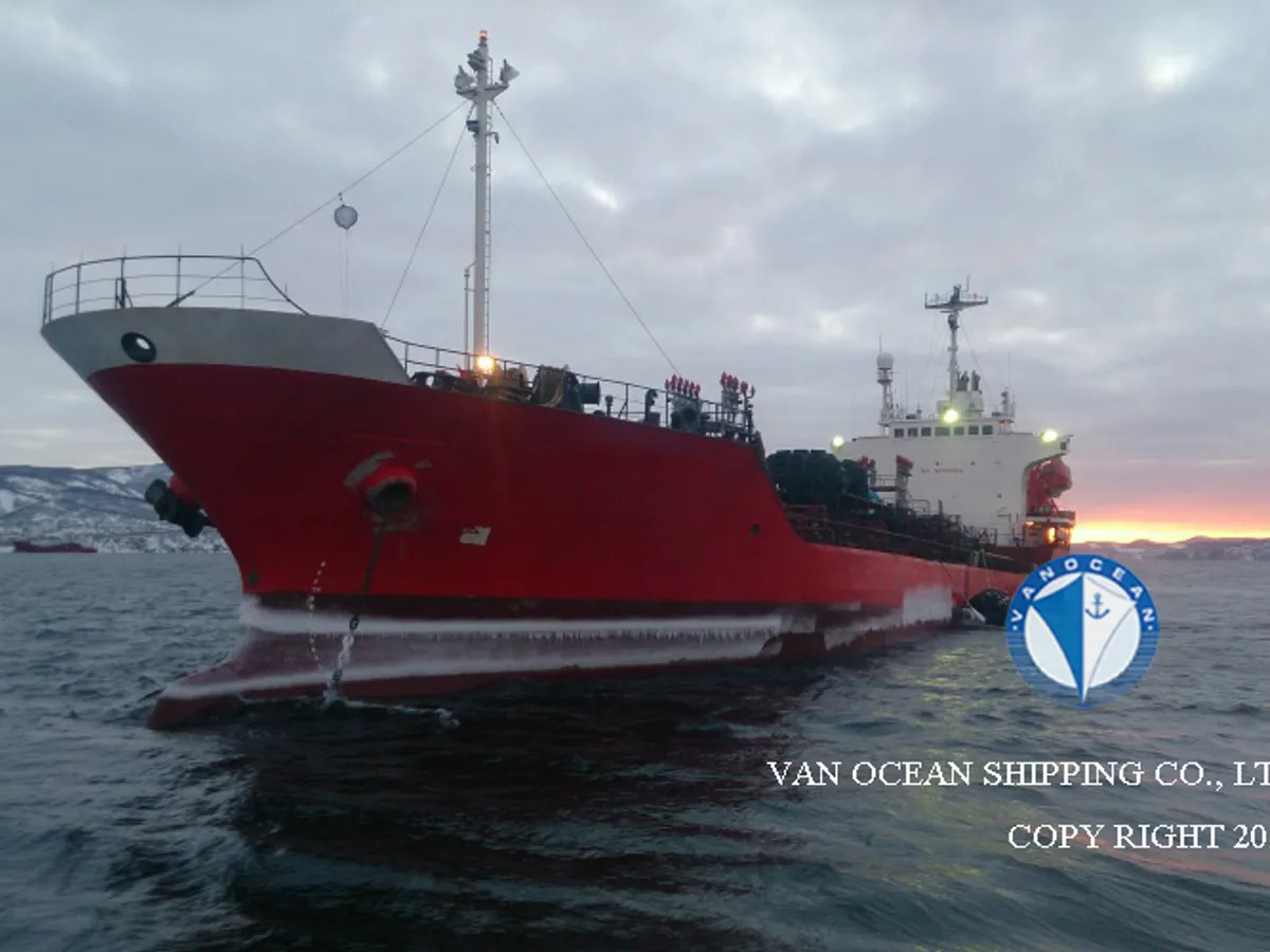 Olie-/chemikaliëntanker te koop