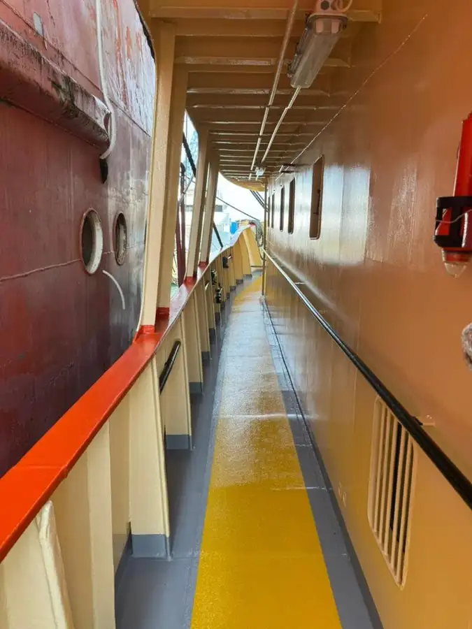 Containerschip te koop