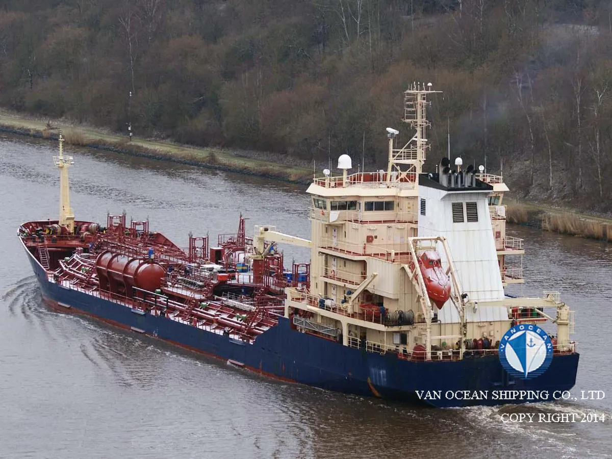 Olie-/chemikaliëntanker te koop