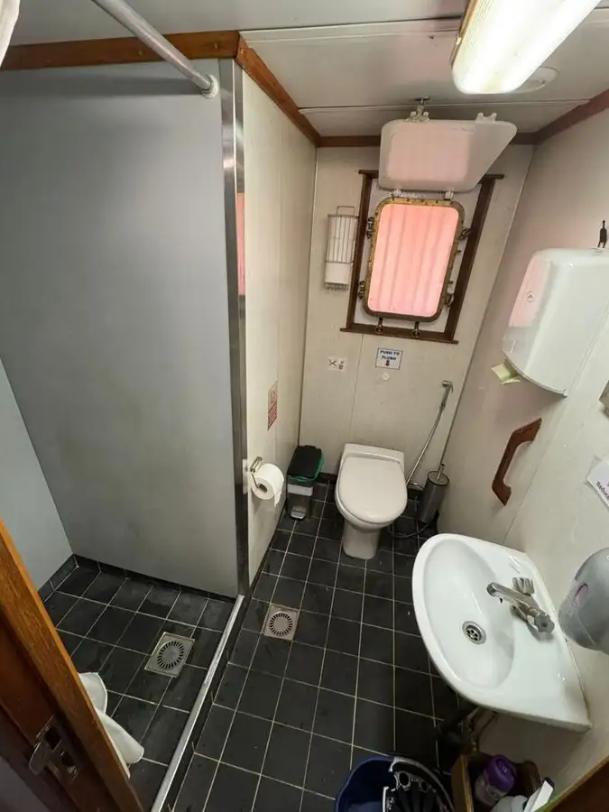 Containerschip te koop