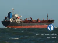 Olie-/chemikaliëntanker te koop