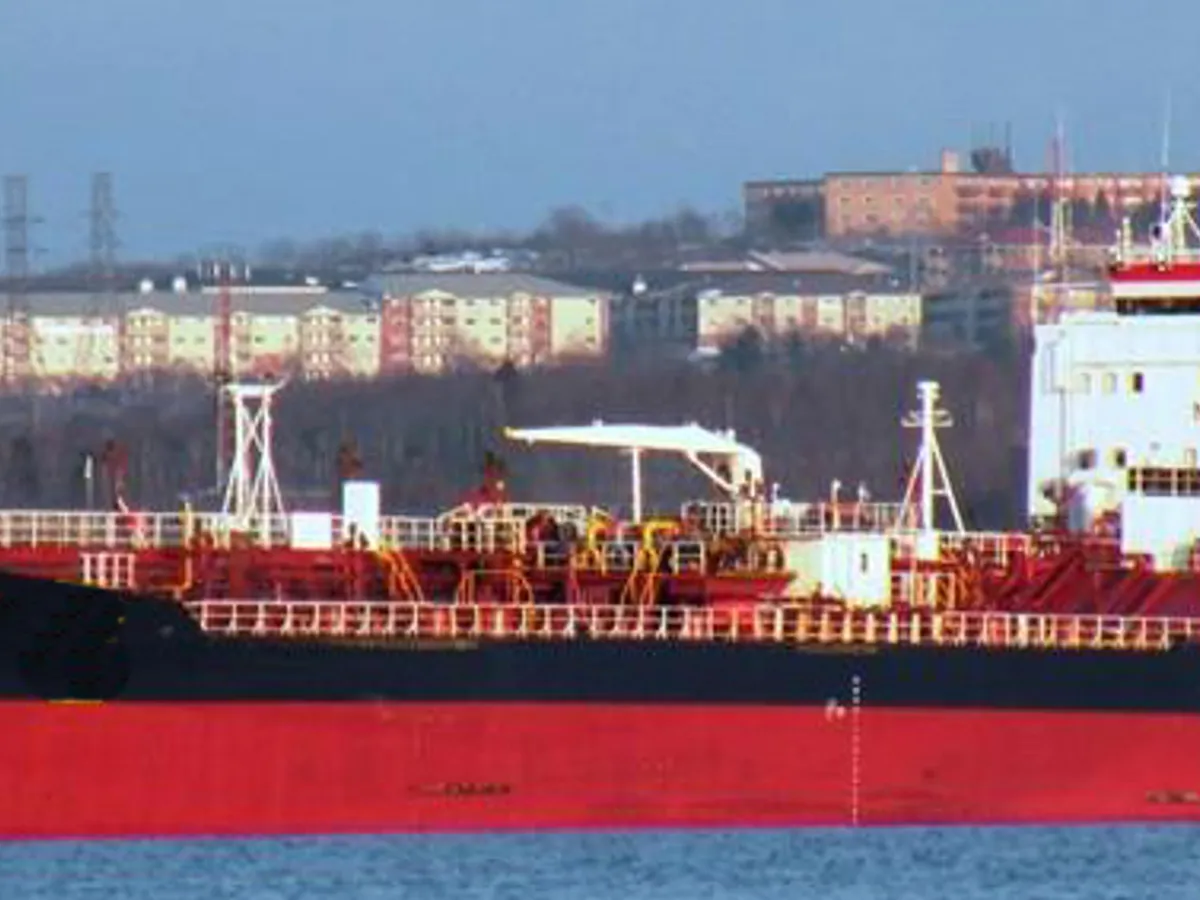 Olie-/chemikaliëntanker te koop