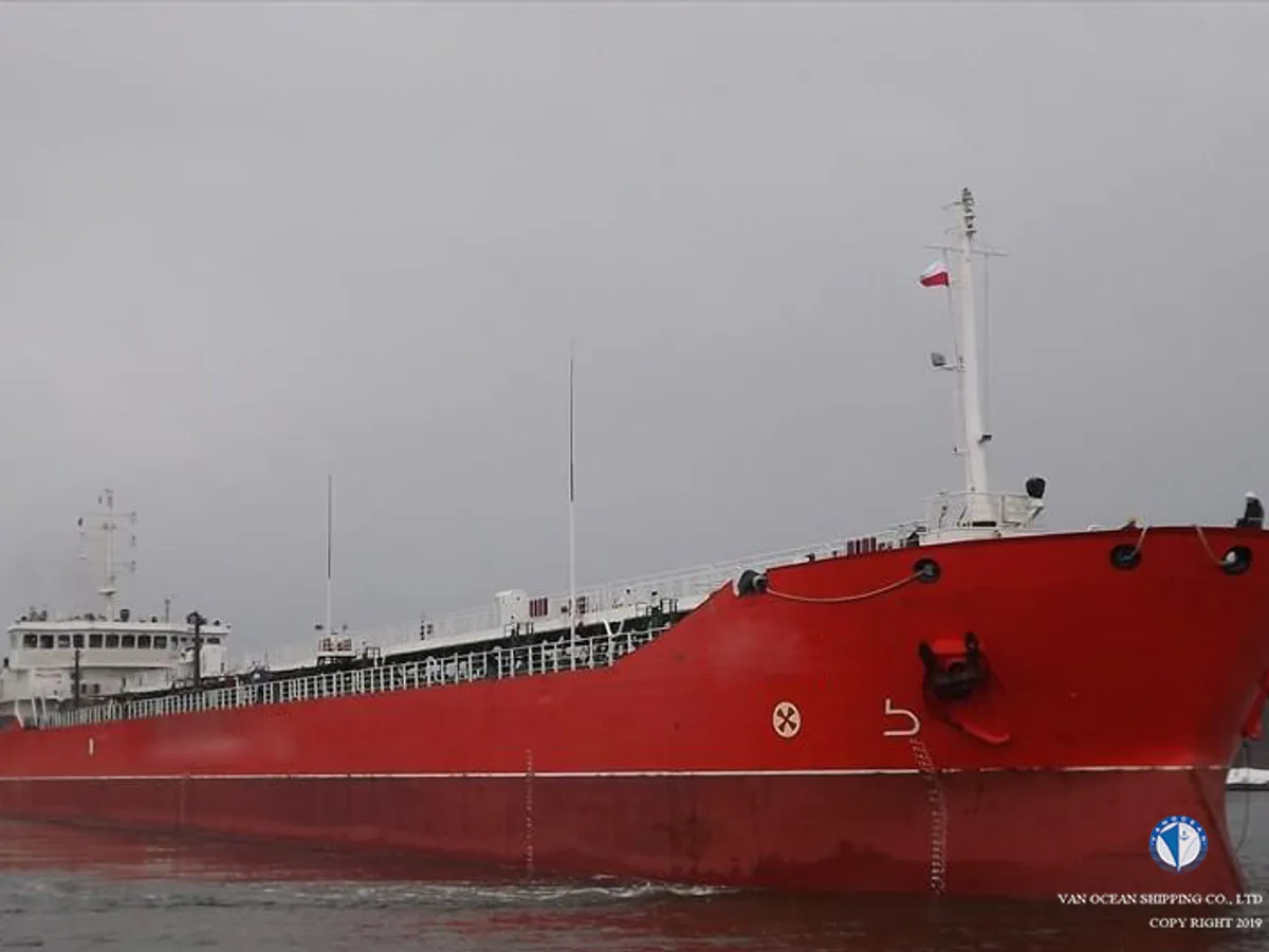 Olie-/chemikaliëntanker te koop