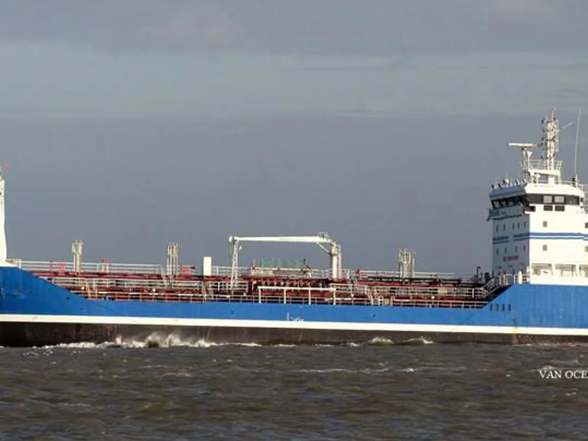 Olie-/chemikaliëntanker te koop