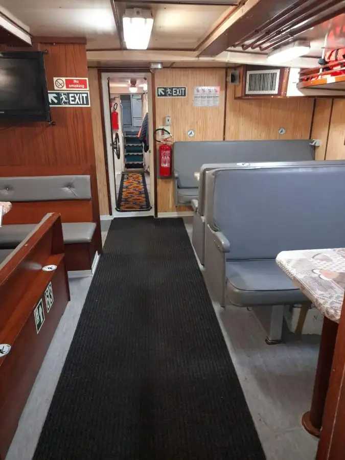 Bemanningboot te koop