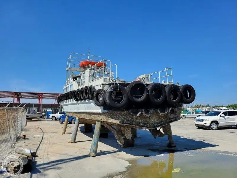 Bemanningboot te koop