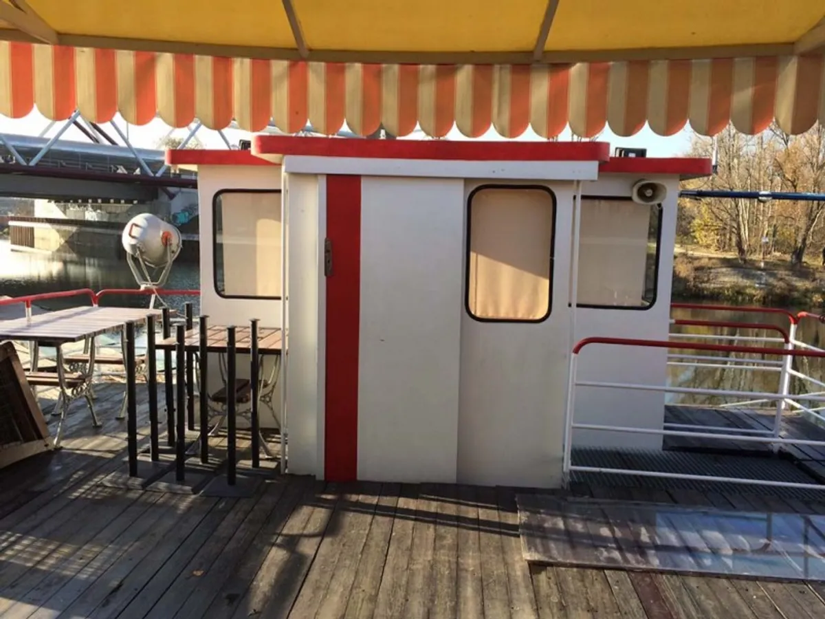 Containerschip te koop