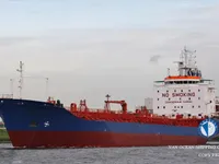 Olie-/chemikaliëntanker te koop