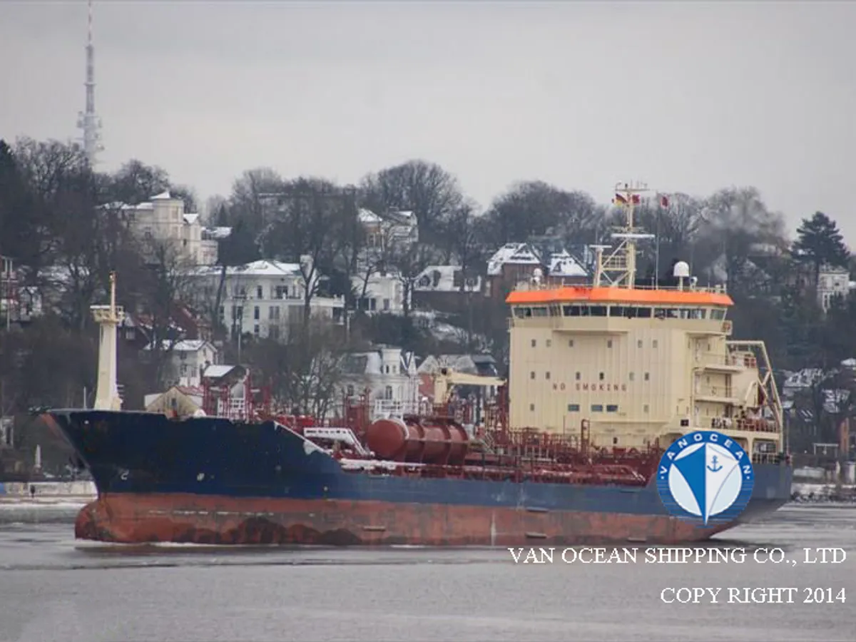 Olie-/chemikaliëntanker te koop