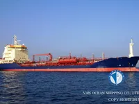 Olie-/chemikaliëntanker te koop