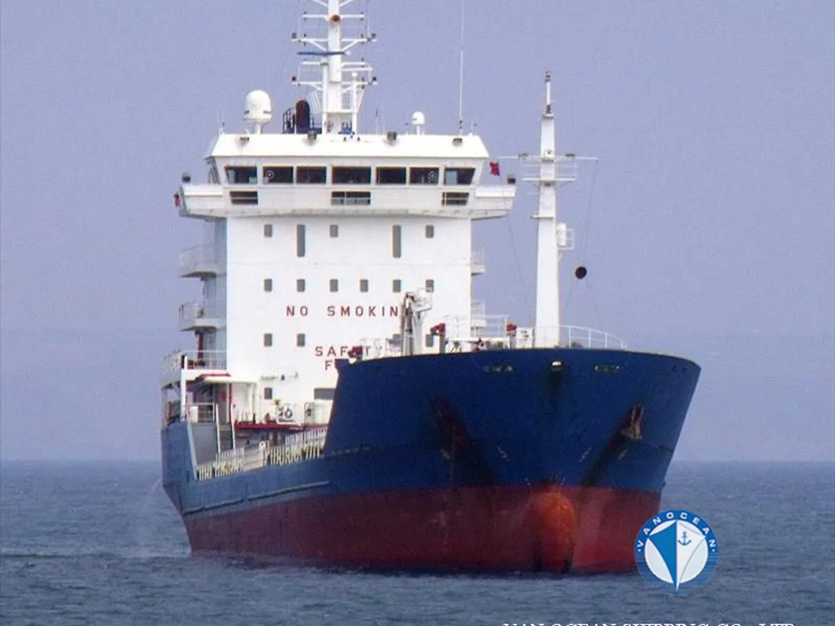 Olie-/chemikaliëntanker te koop