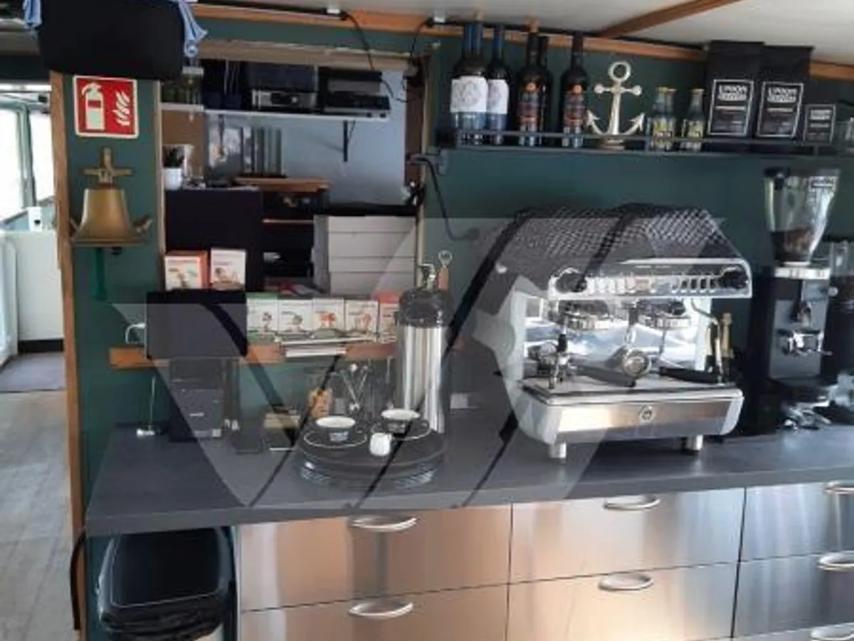 Rondvaartboot te koop