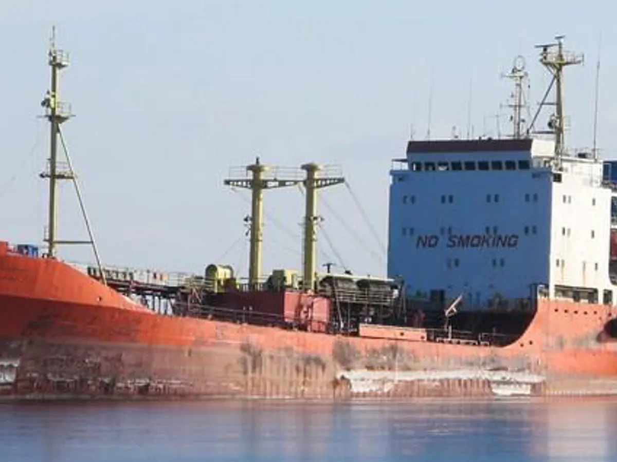Olie-/chemikaliëntanker te koop