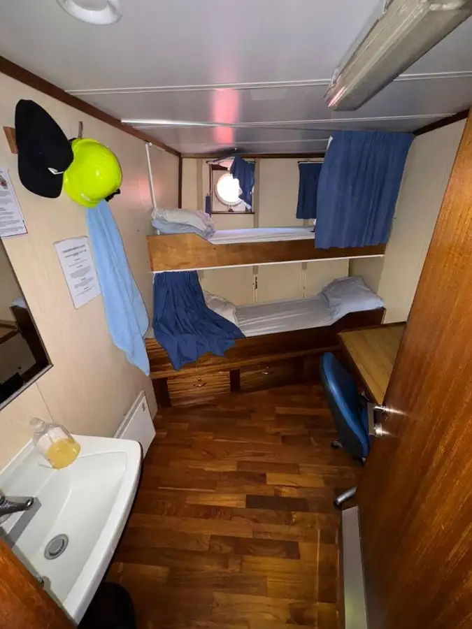 Containerschip te koop
