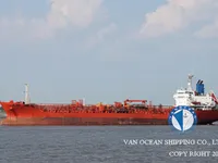 Olie-/chemikaliëntanker te koop