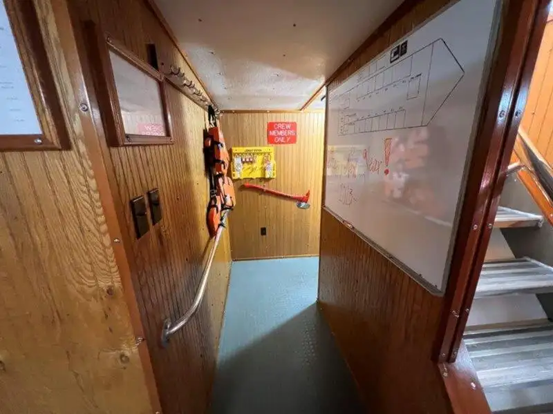 Bemanningboot te koop