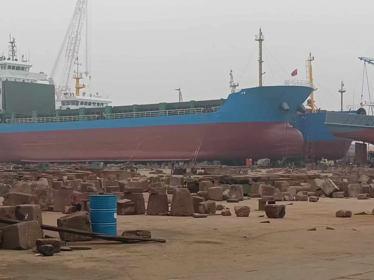 Containerschip te koop