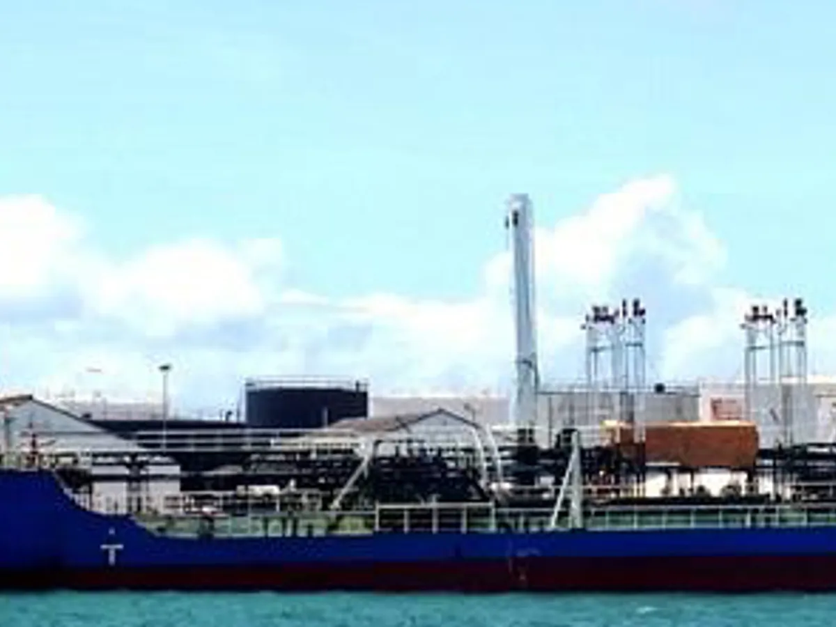 Olie-/chemikaliëntanker te koop