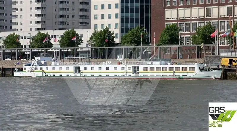 Passagiersschip te koop