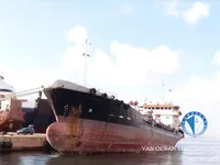 Olie-/chemikaliëntanker te koop