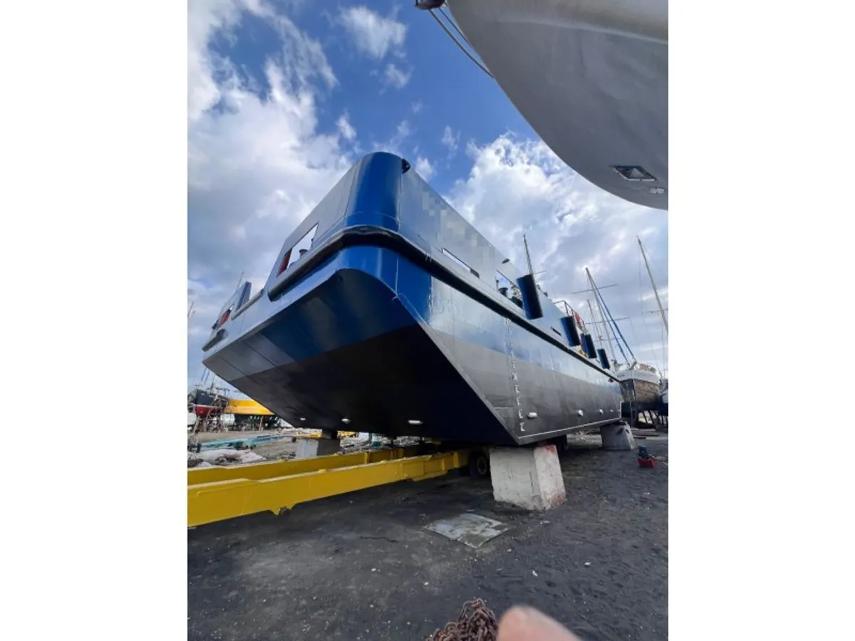 Containerschip te koop