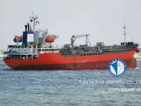 Olie-/chemikaliëntanker te koop