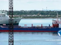 Olie-/chemikaliëntanker te koop