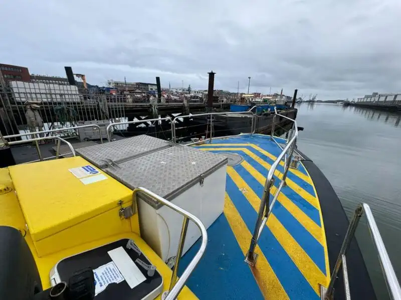 Bemanningboot te koop