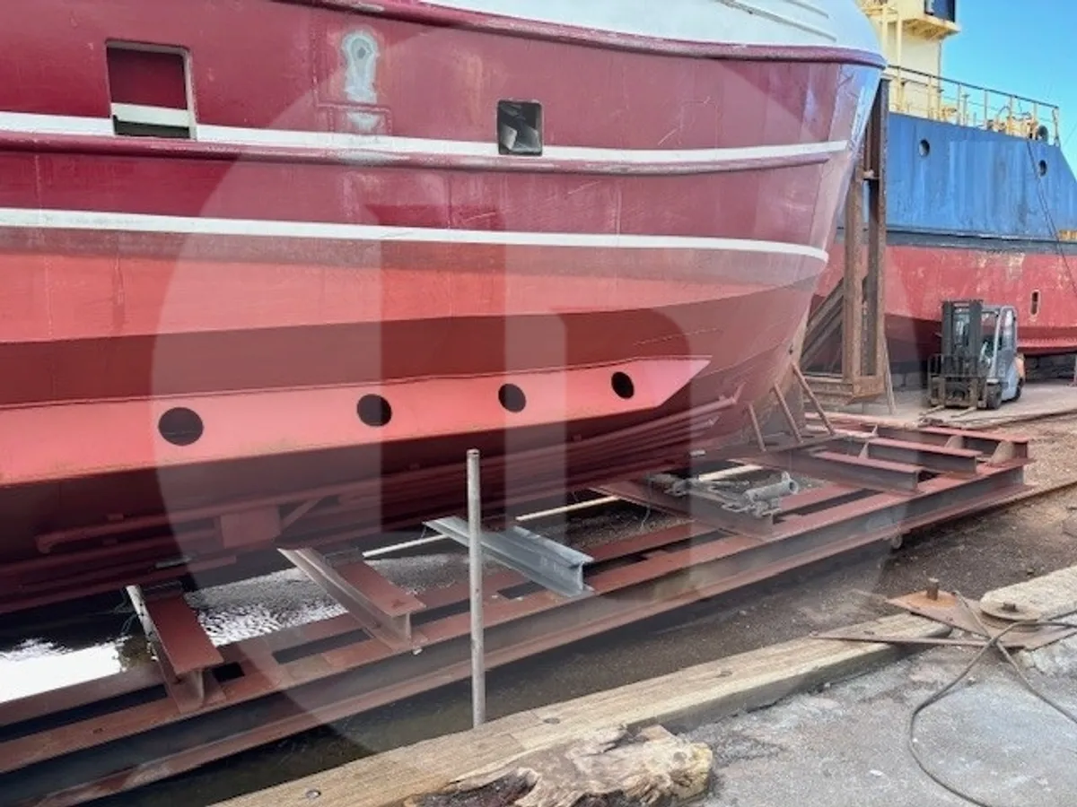 Levend vis transport schip te koop