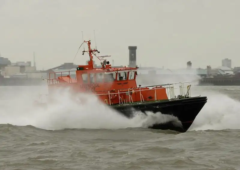 Bemanningboot te koop