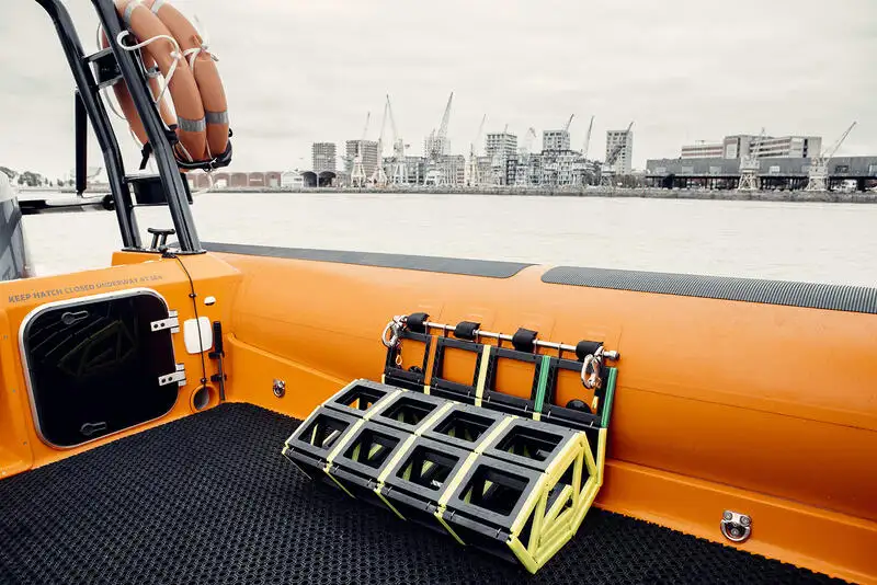 Stijve rubberboot te koop