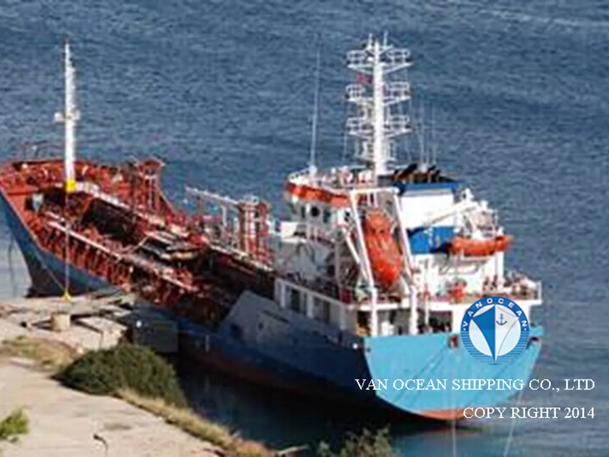 Olie-/chemikaliëntanker te koop