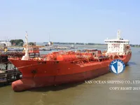 Olie-/chemikaliëntanker te koop