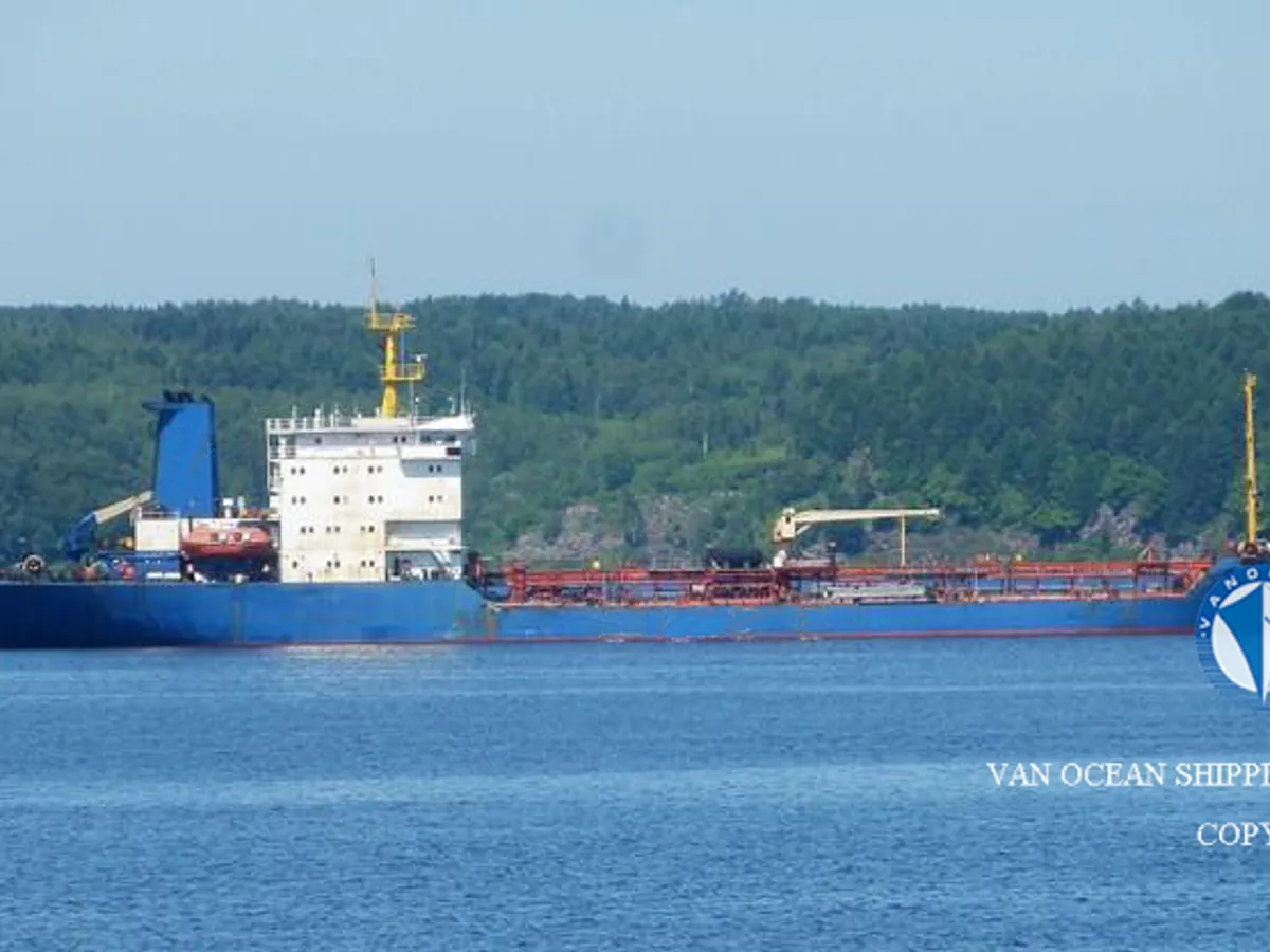 Olie-/chemikaliëntanker te koop