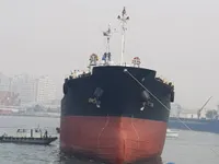 Olie-/chemikaliëntanker te koop