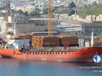 Olie-/chemikaliëntanker te koop