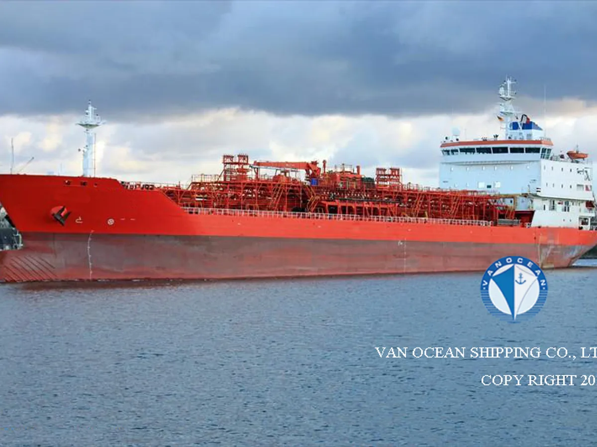 Olie-/chemikaliëntanker te koop