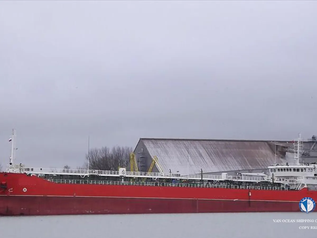Olie-/chemikaliëntanker te koop