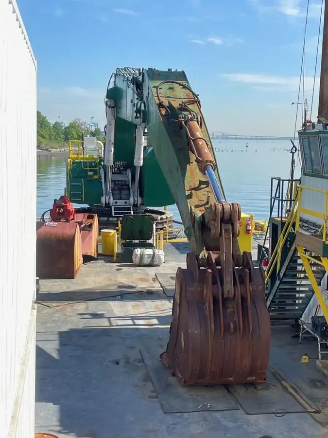Baggeraarschip te koop