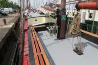 Drijvend hotel te koop