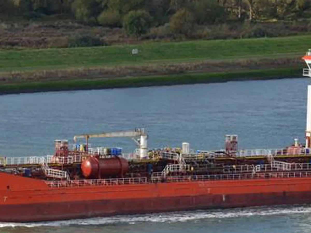Olie-/chemikaliëntanker te koop