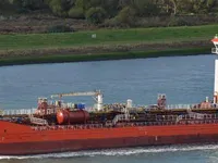 Olie-/chemikaliëntanker te koop