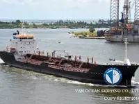 Olie-/chemikaliëntanker te koop