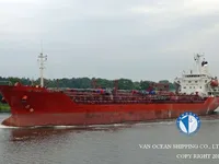 Olie-/chemikaliëntanker te koop